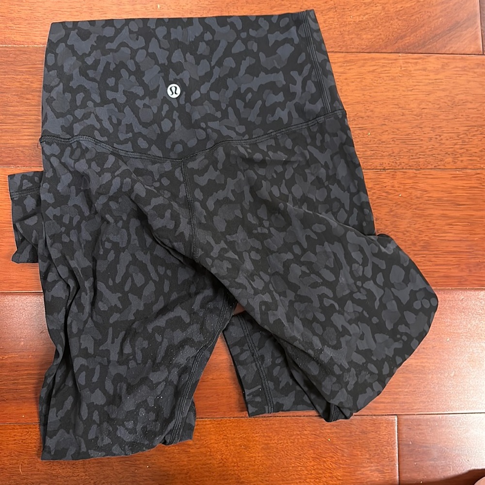 Lululemon leggings
